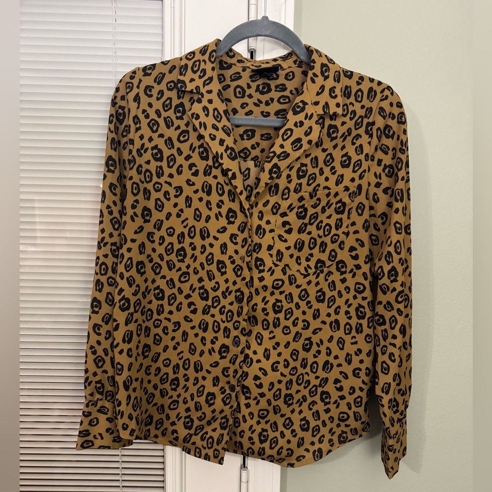 Who What Wear Tan and Black Cheetah Print Button-Down Shirt
